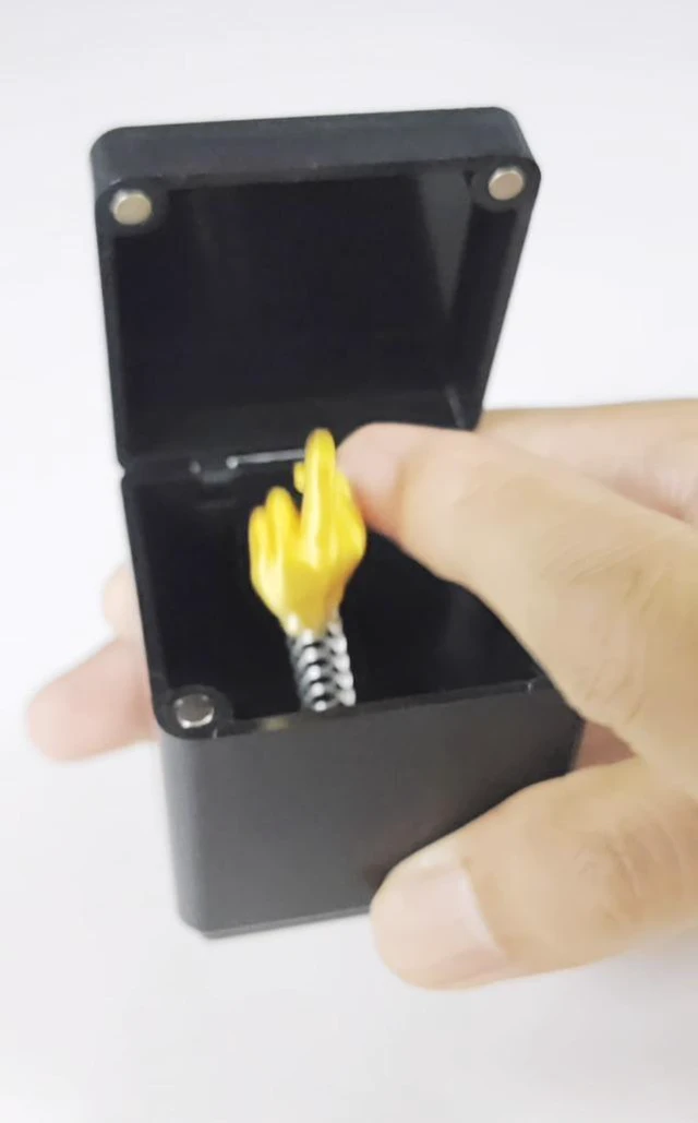Alt view image 3 of 3 - i-Beeboo Gag Gifts for Him Her Adults,Middle Finger in a Box, Funny Gifts