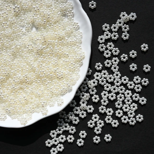 Main image of 600PCS Pearl Snowflake Spacer Beads for Jewelry Making, Bulk White DIY Junk Case Charms Bracelet Necklace Craft Decoration Supplies Accessories 6mm