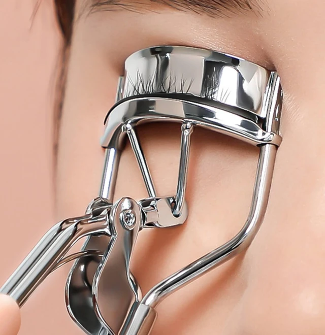 Alt view image 2 of 4 - YumFlan Eyelash Curler Refills, 80 Pack for Select Curlers