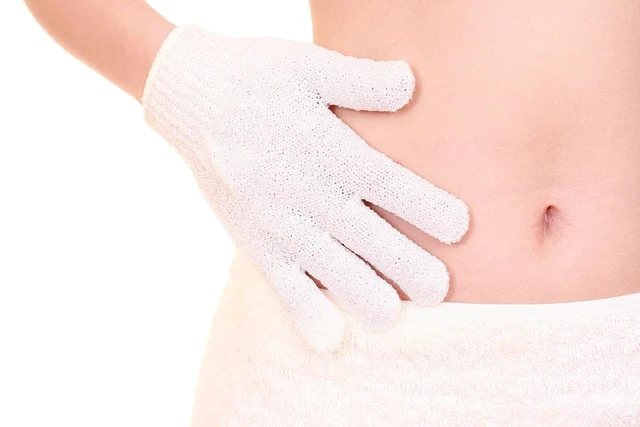 Alt view image 6 of 7 - Linda Exfoliating Bath Gloves, Pack of 4