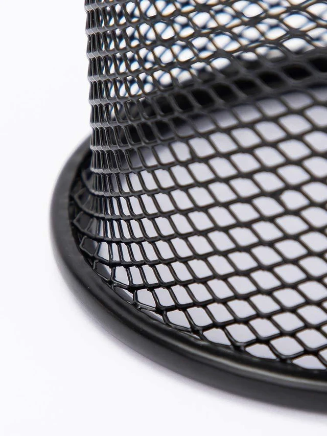 Main image of HSYMQ Black Pen Holder Cup for Desk, Pencil Cup Holder, Black Wire Mesh Pen Cup for Desk Office Pen Organizer