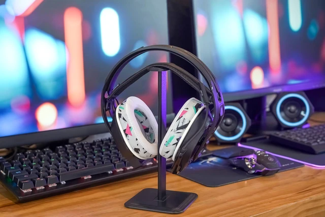 Alt view image 3 of 7 - Freeze Rig 800 & 900 - Cooling Gel Earpads for RIG 800 Pro & 900 Max Made by Wicked Cushions Also fits RIG 600 Pro & 700 HX, Boost Comfort & Sound Isolation 90's White