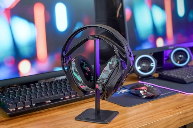 Alt view image 3 of 7 - Freeze Rig 800 & 900 - Cooling Gel Earpads for RIG 800 Pro & 900 Max Made by Wicked Cushions Also fits RIG 600 Pro & 700 HX, Boost Comfort & Sound Isolation 90's Black