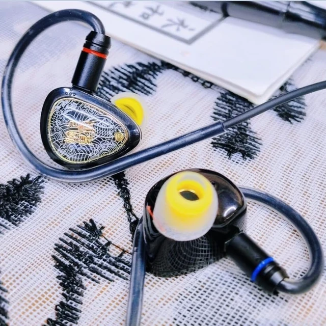 Alt view image 4 of 7 - Wan'er S.G II in Ear Monitor, Gaming IEM Earphones, HiFi Wired Earphones with 10mm Single Dynamic Driver PET Diaphragm, 0.78mm 2-Pin Tangle-Free Detachable Cable (Black, 3.5mm)