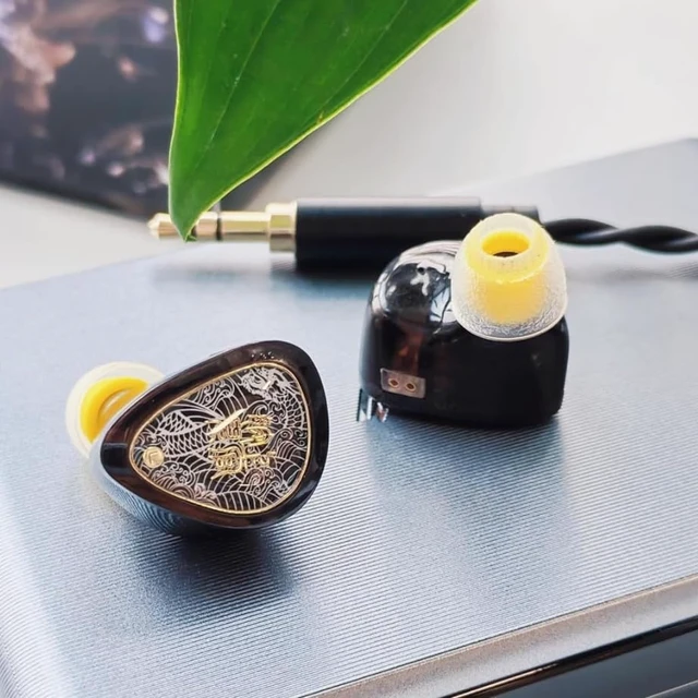 Alt view image 6 of 7 - Wan'er S.G II in Ear Monitor, Gaming IEM Earphones, HiFi Wired Earphones with 10mm Single Dynamic Driver PET Diaphragm, 0.78mm 2-Pin Tangle-Free Detachable Cable (Black, 3.5mm)