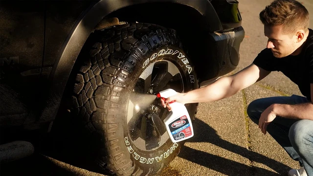 Alt view image 4 of 4 - Black Magic Bleche-Wite Tire Cleaner, 32 oz. - 120066