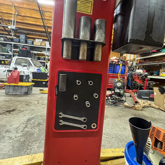 Alt view image 5 of 6 - Hyper Tough Magnetic Tool Pad, 40lb Hold, 12.6in x 9.7in