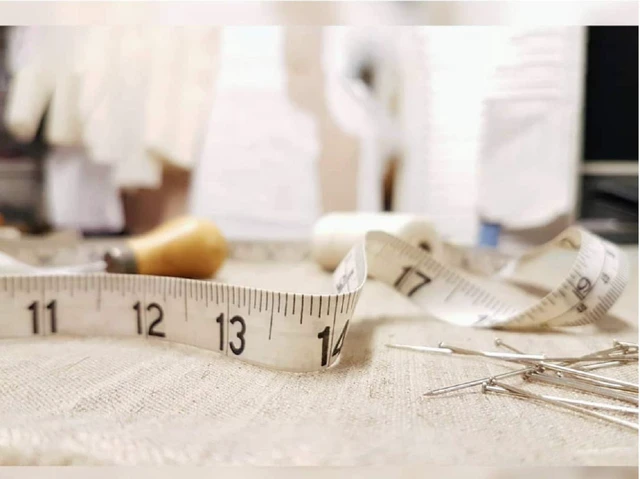 Alt view image 2 of 7 - GDMINLO Soft Tape Measure Double Scale 60-Inch Vinyl Flexible Tailor Craft Sewing Ruler with Centimetre Scale on Reverse Side, White