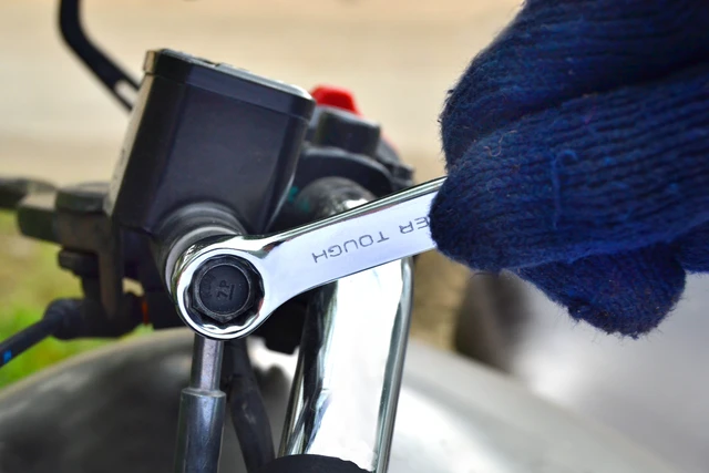 Alt view image 3 of 6 - Hyper Tough 12-Piece Stubby Combination Wrench Set