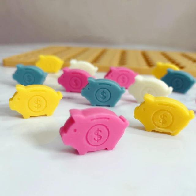 Alt view image 6 of 6 - Adorable Piggy Bank Silicone Molds
