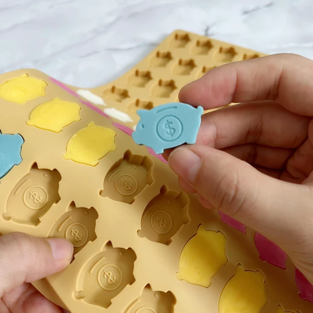 Alt view image 2 of 6 - Adorable Piggy Bank Silicone Molds
