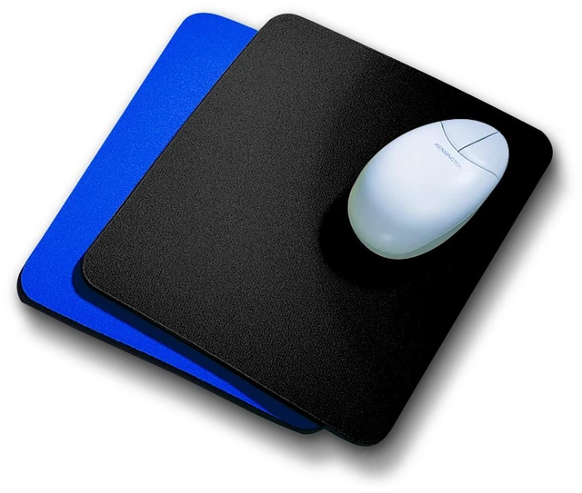Main image of Optics-Enhancing Mouse Pad, Black (L56001C)