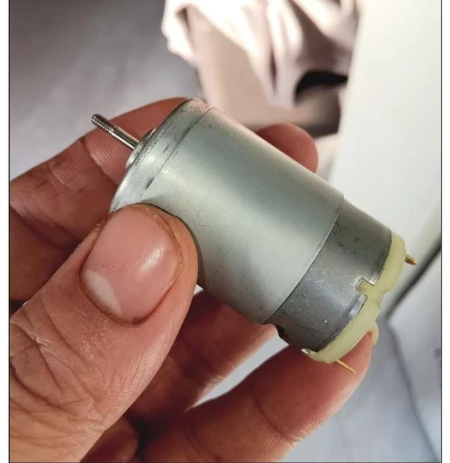 Main image of Generic for RS-390SAP-5025 390 Threaded Shaft High-speed Motor DC 3.7V 4.8V 6V 15440RPM for Juicer Small Electric Appliance Electric Toy