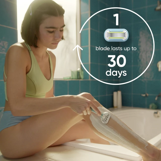 Alt view image 4 of 7 - Extra Smooth 4 count, plus Gillette Venus Extra Smooth Sensitive 2 count, 5-Bladed Women's Razor Blade Refills