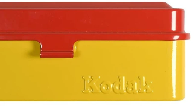 Alt view image 7 of 7 - 120/135 Film Case - for 8 Rolls of 120 Films / 10 Rolls of 35mm Films - Retro Steel Case to Sort & Safeguard Film (Film is not Included) (Red)