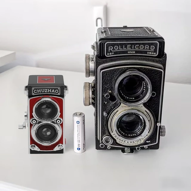 Alt view image 4 of 7 - CHUZHAO Digital Camera Retro TLR Style 1080P FHD Video 12MP Photos Autofocus Portable Vintage Mini Vlogging Camera with 16GB Card Gift for Beginners Teens Adults Red