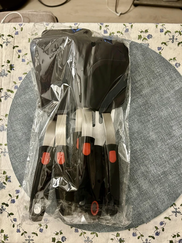 Alt view image 4 of 6 - 4Pcs Silicone Spatula Turner Set, Heat Resistant Silicone Spatula for Nonstick Cookware, BPA Free Kitchen Cooking Utensils Set, Flexible Spatula Turner for Flipping Eggs, Burger, Fish, Pancake