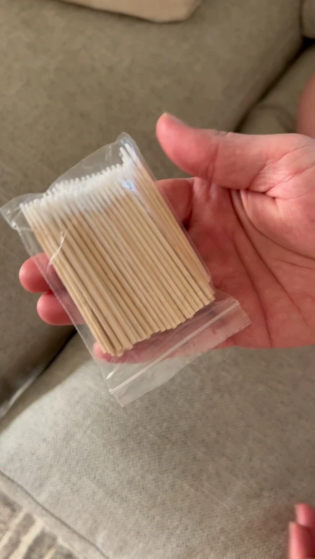 Alt view image 6 of 7 - 200PCS Precision Tip Cotton Swabs with Wooden Sticks