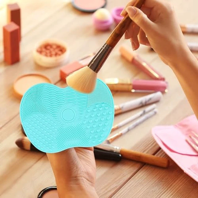 Alt view image 5 of 6 - 2 Pcs Silicone Makeup brush cleaner pad, Cosmetic Cleaning Pads green/pink