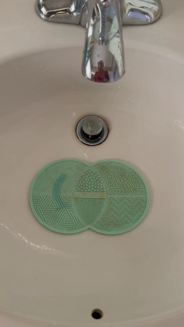 Alt view image 7 of 7 - 2 Pcs Makeup Brush Cleaning Mat, Silicone Makeup Brush Cleaner with Back Suction Cups(Green and Pink)