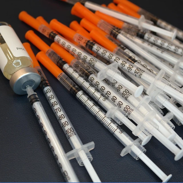 Alt view image 4 of 6 - 1ml Syringe with Needle,30G 1cc 1/2 Inch 12.7mm Needle and Syringe,Individually Wrapped,Pack of 100