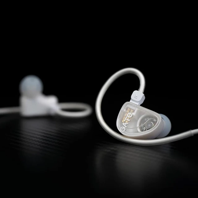 Alt view image 2 of 7 - GATE Dynamic Driver in-Ear Headphone 3.5mm Interchangeable Headphone Cable Headphone (White, with mic)