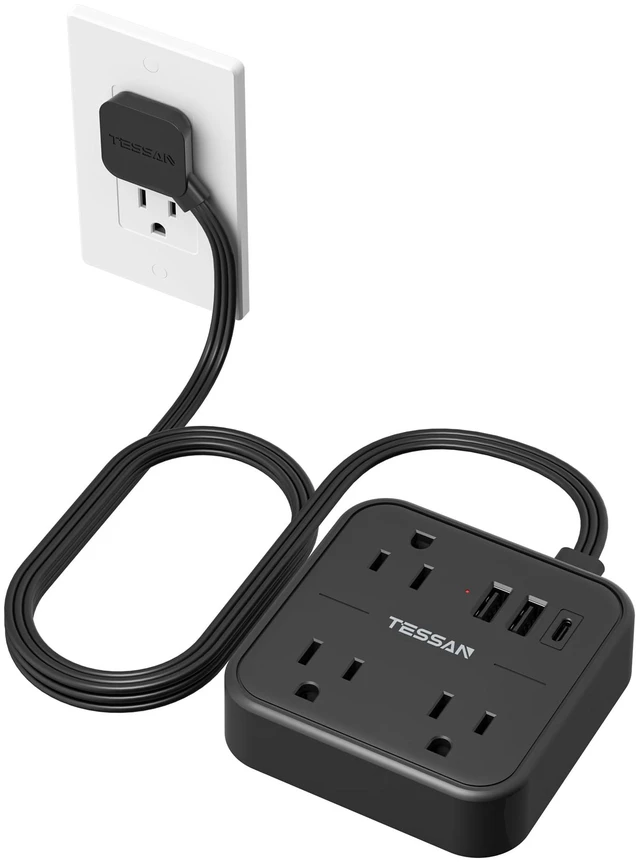 Main image of Slim Power Strip with Ultra Thin Flat Extension Cord 5 FTBlack 1 USB C and 2 USB A Ports, Flat Plug Wall Charger with 3 Outlets for Office, School, Dorm Room Essentials
