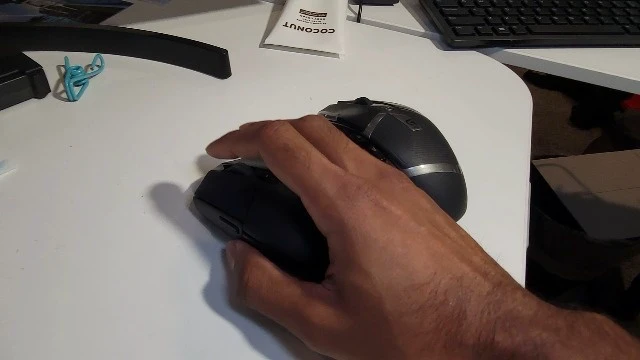 Alt view image 3 of 5 - G305 Lightspeed Wireless Gaming Mouse, Hero Sensor, 12,000 DPI, Lightweight, 6 Programmable Buttons, 250h Battery Life, On-Board Memory, PC/Mac - Black (German Packaging)