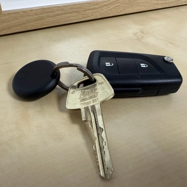 Alt view image 7 of 7 - OCTO Titanium Keyrings - Heavy Duty Split Rings for Keychains, Car Keys & EDC | 4 Pack Durable G5 Titanium Key Rings | Corrosion-Resistant, Beveled Edges for Easy Use | 1-Inch Key Rings
