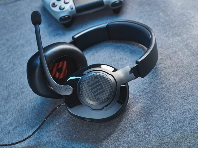 Alt view image 12 of 14 - Quantum 200 - Wired over-ear gaming headset with Voice focus directional flip-up mic and memory foam ear cushions (Black)