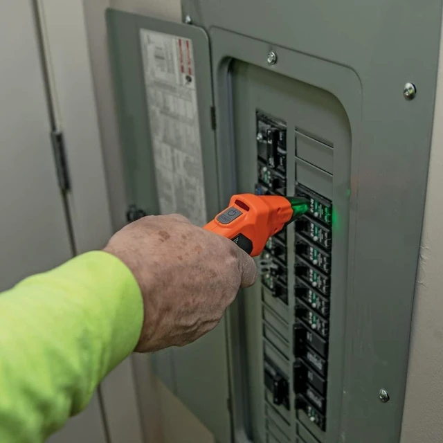 Alt view image 11 of 14 - ET310 AC Circuit Breaker Finder, Electric and Voltage Tester with Integrated GFCI Outlet Tester