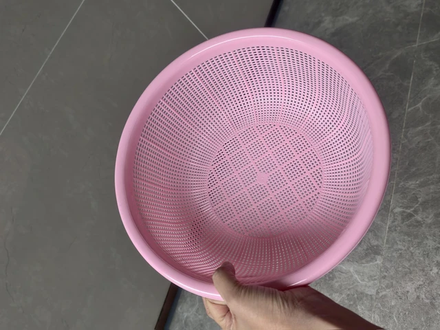 Alt view image 7 of 7 - 4 pcs Plastic Wash Basket Round Perforated Colander Wash Vegetables and Fruits Drain Cooked Pasta Kitchen Essentials Food Strainer Basket Strainer Kitchen pink