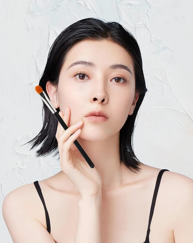 Alt view image 4 of 4 - Extra flat round brush eyebrow concealer brush,concealer brushs,flat makeup brush,Brow Brushes (E32)