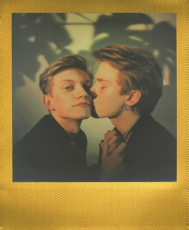 Alt view image 3 of 5 - i-Type Color Film - Golden Moments Edition Double Pack (16 Photos) (6034)