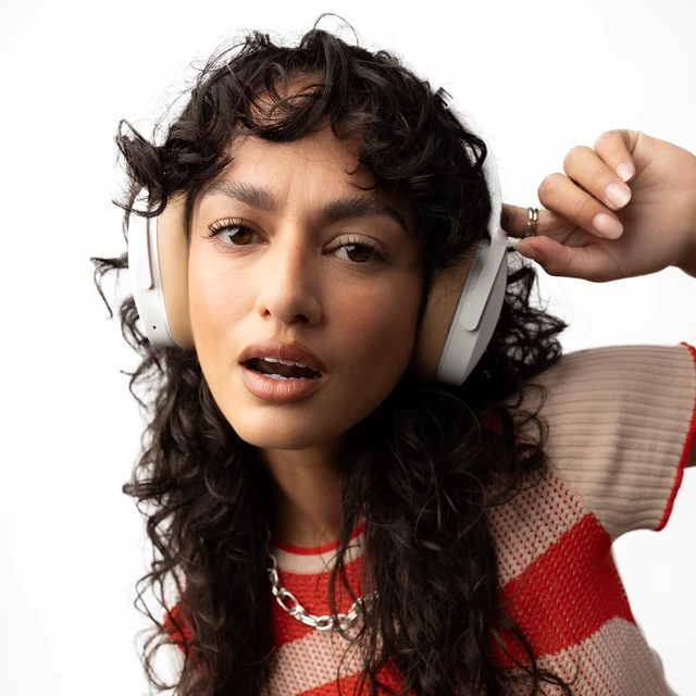 Alt view image 5 of 7 - Hesh ANC Noise Cancelling Wireless Headphones - Mod White Bluetooth, Noise Cancellation, Over-Ear Fit, 22 Hours Battery, Foldable, Lightweight Design, Microphone, Studying, Travel