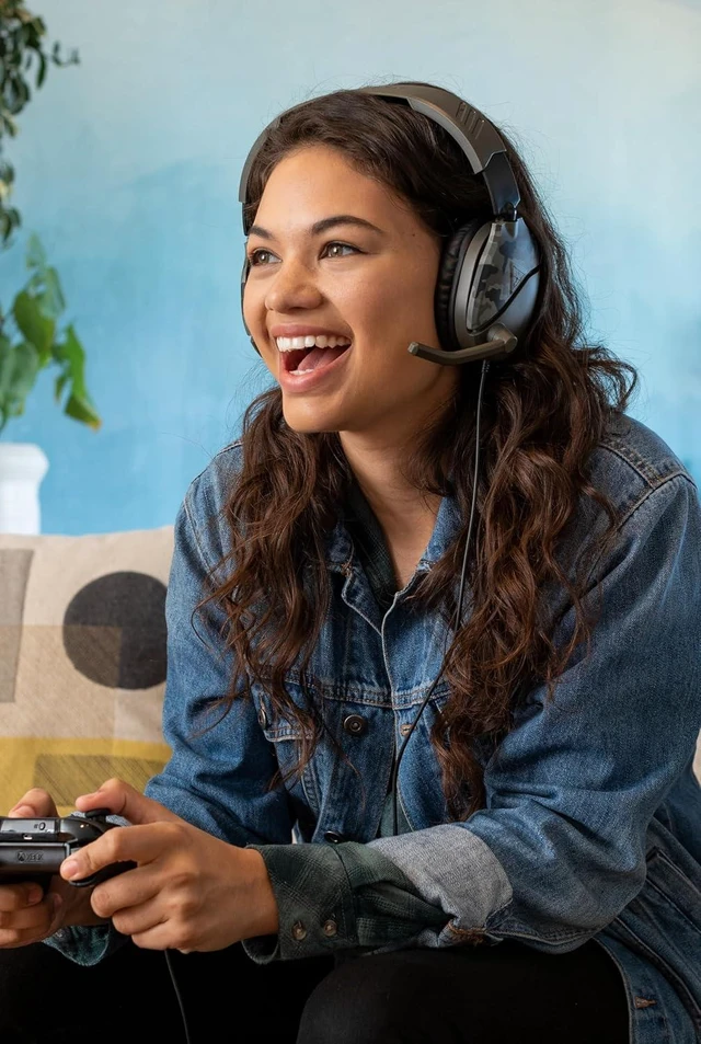 Alt view image 9 of 14 - Turtle Beach Recon 70 Wired Multiplatform Gaming Headset for Xbox, PC, PS5 | Xbox Series X|S, Xbox One, PlayStation, PS4, Mobile, Flip-to-Mute Mic, 40mm Speakers, Lightweight, Soft Earpads, Green Camo