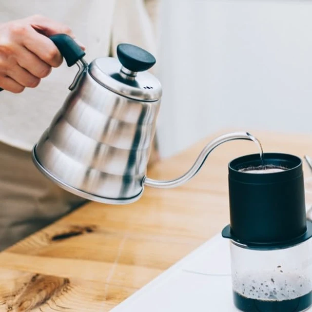 Alt view image 3 of 5 - V60 "Buono" Drip Kettle Stovetop Gooseneck Coffee Kettle 700ml, Stainless Steel, Silver