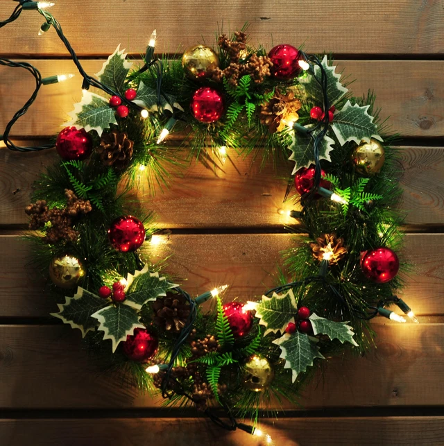 Alt view image 4 of 7 - 50-Count Clear Christmas Light Set