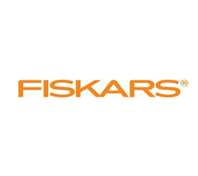 Alt view image 6 of 7 - Fiskars 27-Piece Travel Sewing Kit with Orange TSA-Compliant Folding Scissors