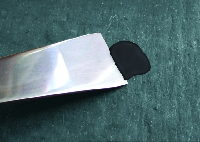 Alt view image 4 of 5 - Titan 11509 9-1/4-Inch Stainless Steel Pry Bar Scraper
