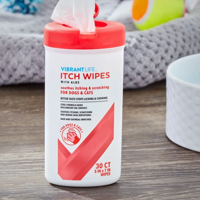 Alt view image 2 of 6 - Vibrant Life Itch Wipes with Aloe for Cats & Dogs, 30 Count