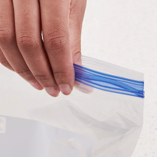 Alt view image 4 of 6 - Great Value Freezer Guard Double Zipper Freezer Bags, Quart, 100 Count