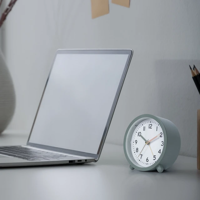 Alt view image 4 of 6 - MainStays Green Mini Analog Alarm Clock