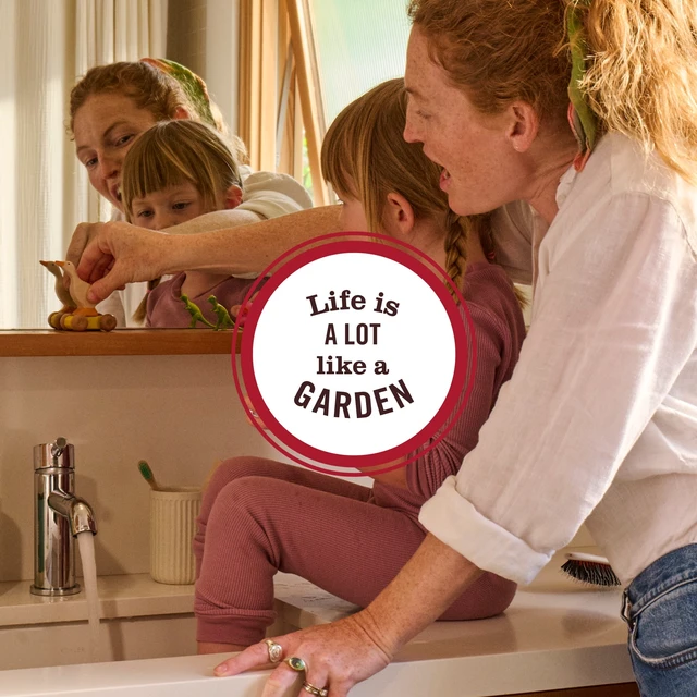 Alt view image 2 of 7 - Mrs. Meyer's Clean Day Lavender Scent Tub and Tile Cleaner, 33fl oz