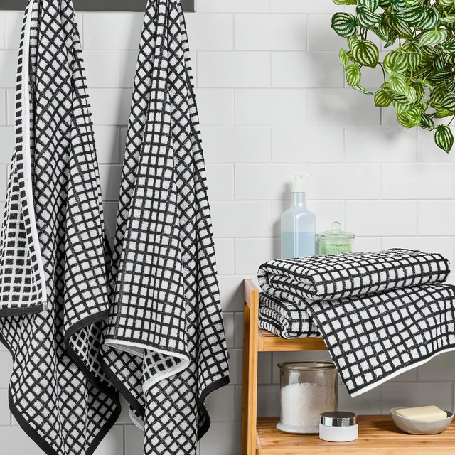 Alt view image 7 of 7 - Mainstays Performance Quick Dry Bath Towel Set, 4-Piece, Checkered Black