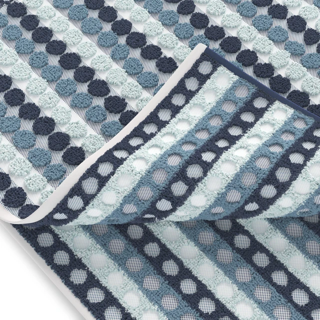 Alt view image 4 of 5 - Mainstays Kids Cotton Jacquard Bath Towel 27in x 52in Blue Dot