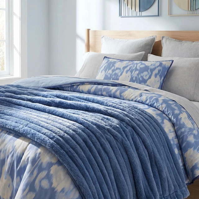 Alt view image 3 of 6 - Mainstays Channel Faux Fur Blanket, Blue Jewel, Full/Queen, 86 x 90 Inches