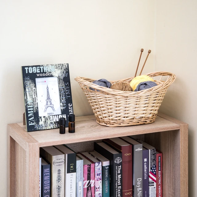 Alt view image 6 of 6 - Mainstays 16.14in L x 11.42in W x 7.08in H Decorative Oval Split Willow Basket with Cutout Handles