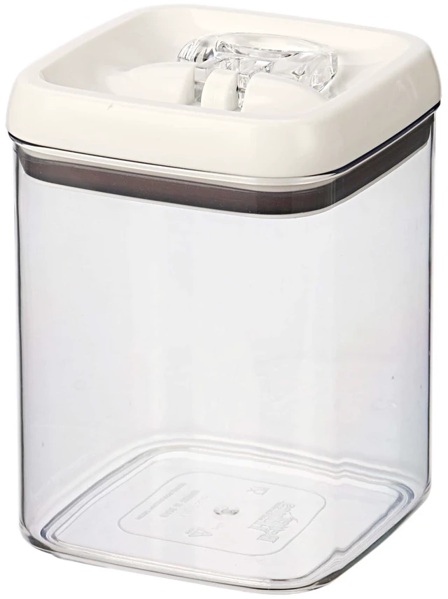 Main image of Better Homes & Gardens Flip-Tite Square 7.2Cup Food Storage Canister for Pantry Organization