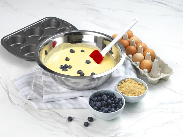 Alt view image 2 of 5 - GoodCook 4 Quart Stainless Steel Mixing Bowl
